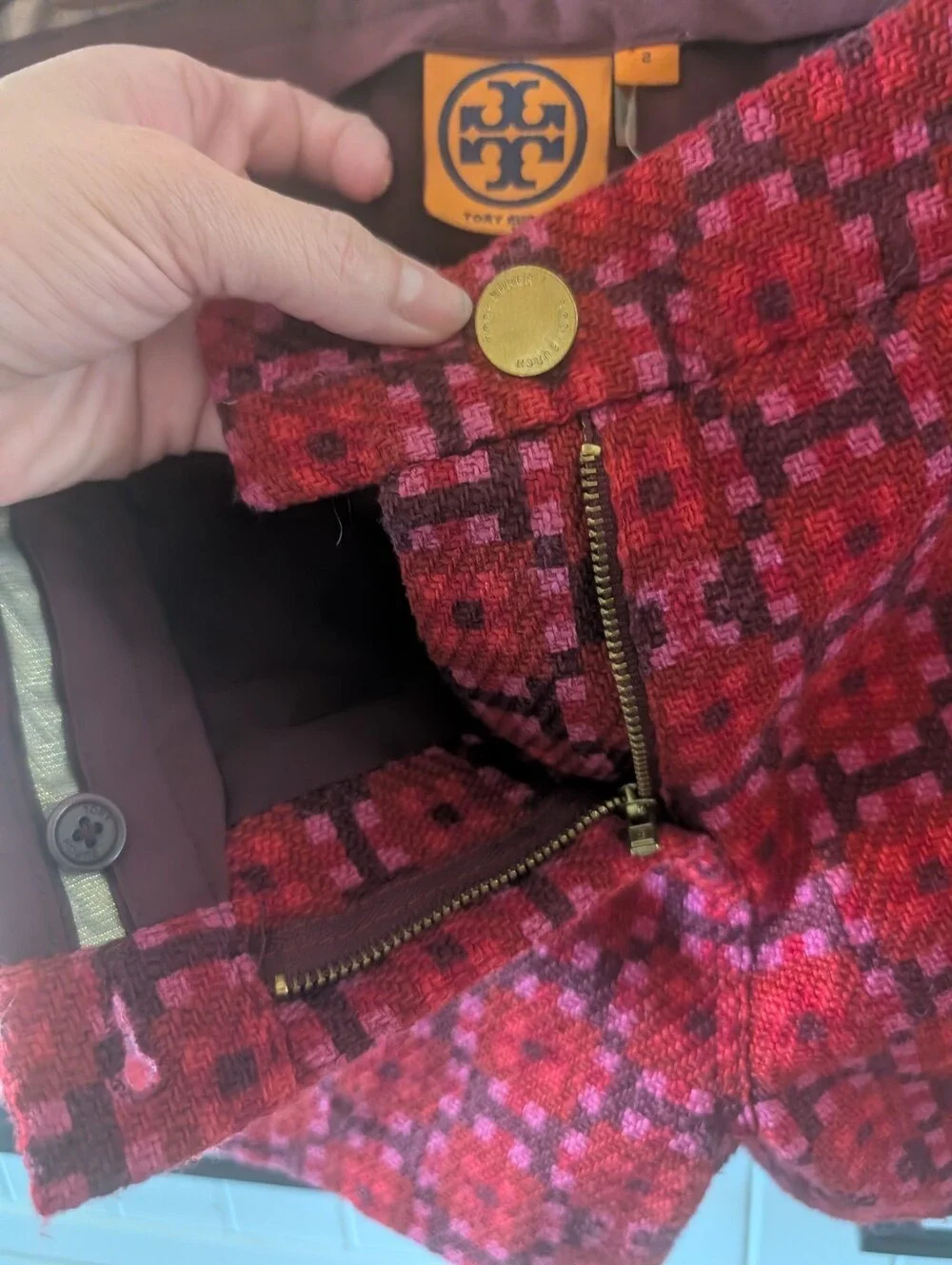 Tory Burch Burgundy and Black Textured Shorts. Tory Burch Size 2